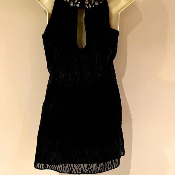 Black Guess Dress - Picture 3 of 3